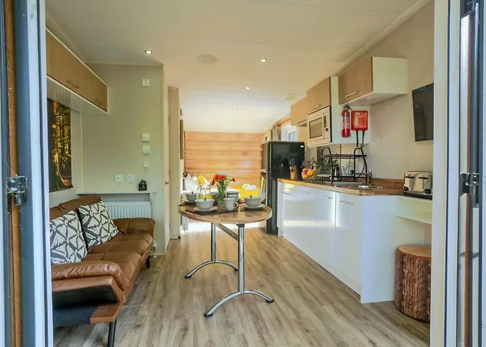 1 Bed In Oc-b32969 Деревянный коттедж